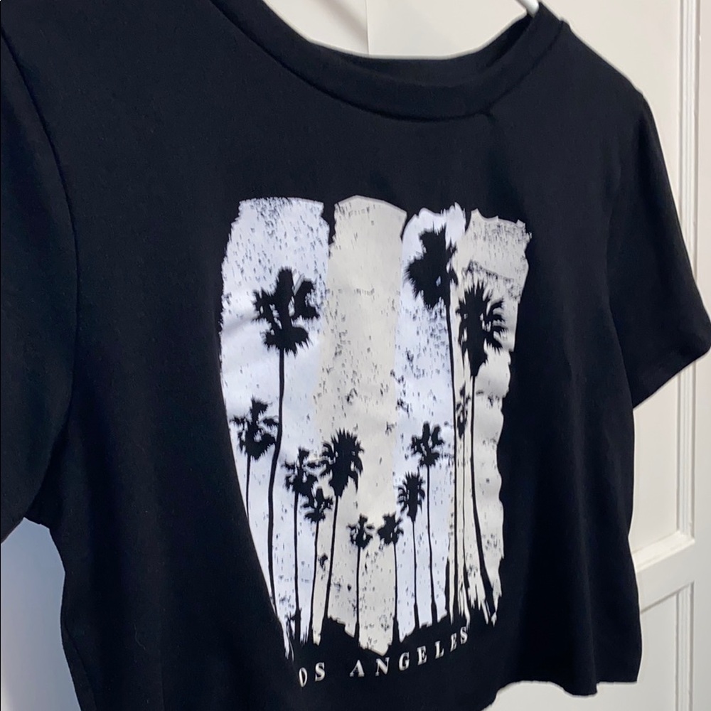 Windsor Medium Black Los Angeles Graphic Tee Crop Top - Picture 8 of 8